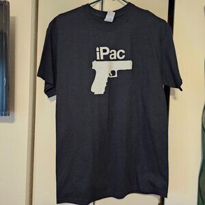 2 - Men's Small & Men's Medium Shirts GILDEN Novelty Tshirt